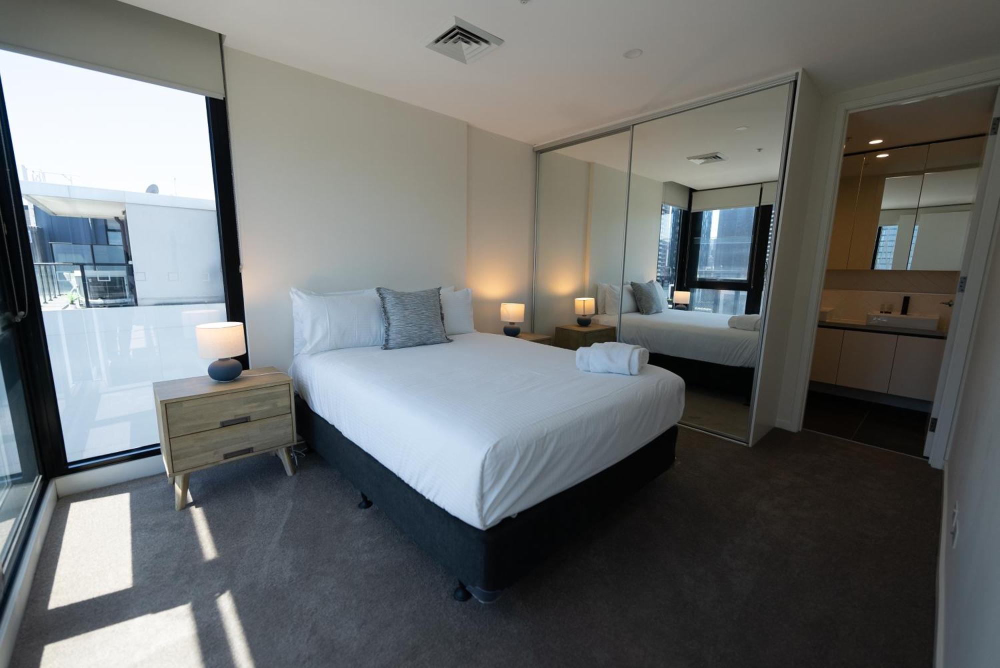 Melbourne City Apartments - Teri Екстериор снимка